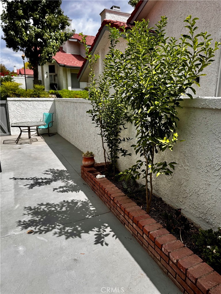 Oak Park (867) - Residential Lease