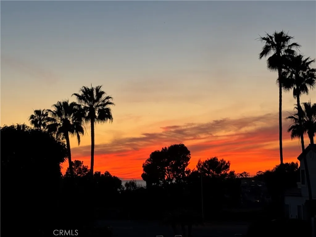 Dana Point, California 92629, United States, 2 Bedrooms Bedrooms, ,2 BathroomsBathrooms,Residential,Active,242977