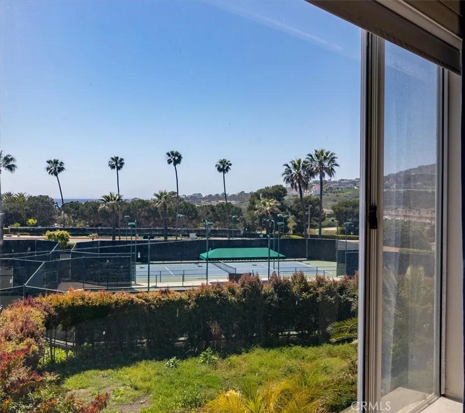 Dana Point, California 92629, United States, 2 Bedrooms Bedrooms, ,2 BathroomsBathrooms,Residential,Active,242977