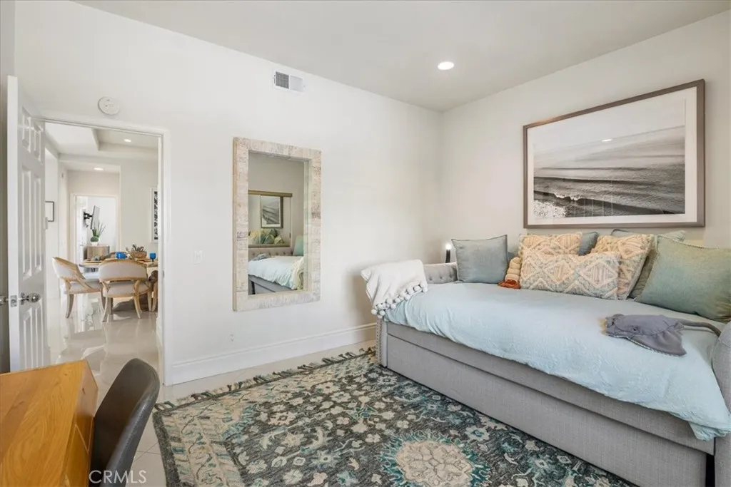 Dana Point, California 92629, United States, 2 Bedrooms Bedrooms, ,2 BathroomsBathrooms,Residential,Active,242977