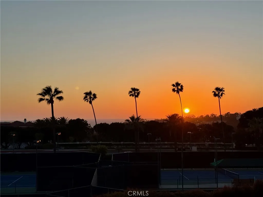 Dana Point, California 92629, United States, 2 Bedrooms Bedrooms, ,2 BathroomsBathrooms,Residential,Active,242977