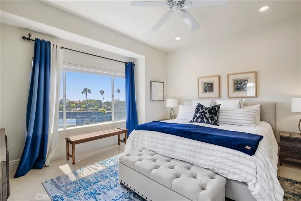 Dana Point, California 92629, United States, 2 Bedrooms Bedrooms, ,2 BathroomsBathrooms,Residential,Active,242977