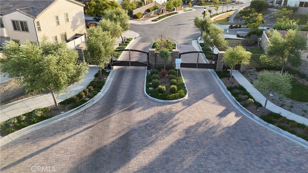 2060 Aliso Canyon