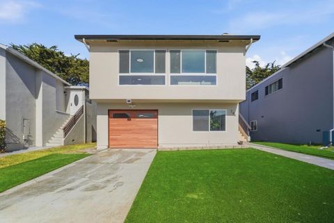 Photo of 249 Gateway Drive, Pacifica, CA 94044 (MLS # ML82037825)