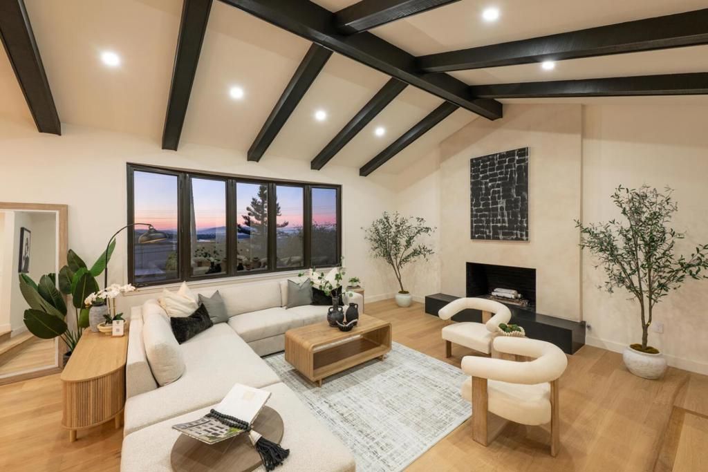 Photo of 2612 Lincoln Avenue, Belmont, CA 94002 (MLS # ML82038602)