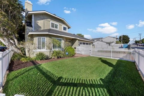 Tiny photo for 2301 Marshallfield Ln #A, Redondo Beach, CA 90278 (MLS # SB25244137)