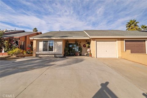 372 Red Cedar Perris CA 92570