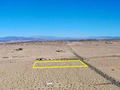 Photo of 68878 Valle Vista Road, 29 Palms, CA 92277 (MLS # 219143473PS)
