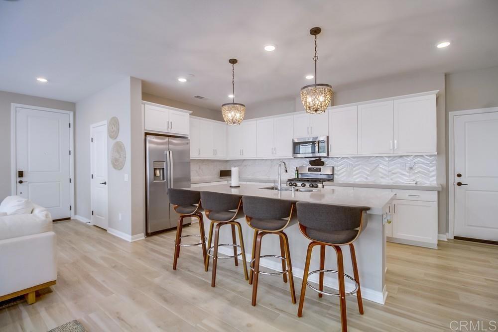 2304 Trevi Cir