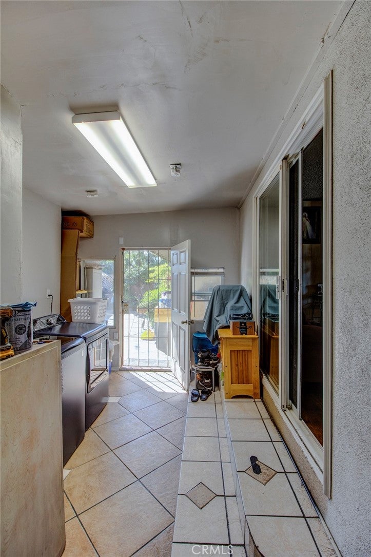 1402 S Poplar Street, Santa Ana CA 92704 - Photo 22