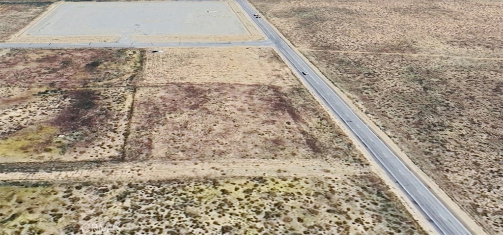 76 Rosamond Boulevard