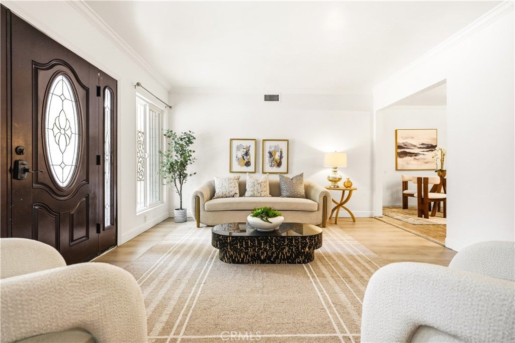 11840 Gilmore