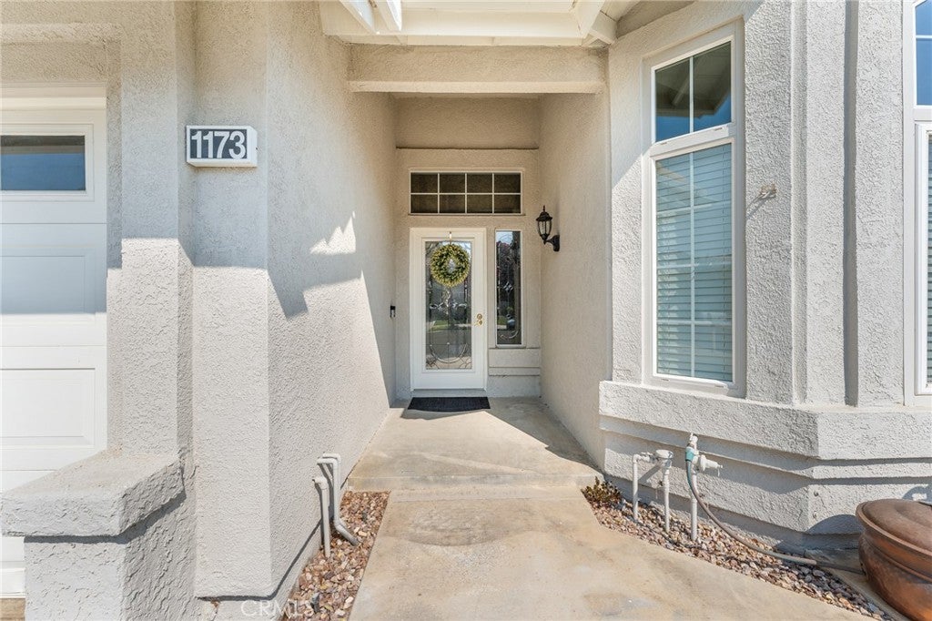 1173 Fairway Oaks Avenue