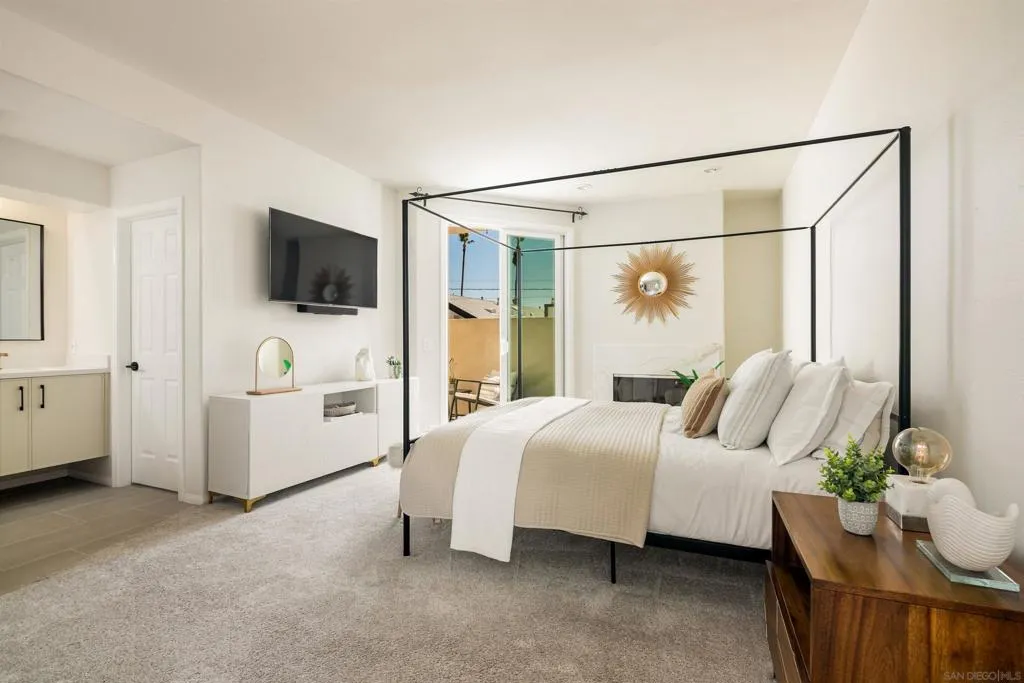 San Diego, California 92109, United States, 3 Bedrooms Bedrooms, ,3 BathroomsBathrooms,Residential,Active,216445