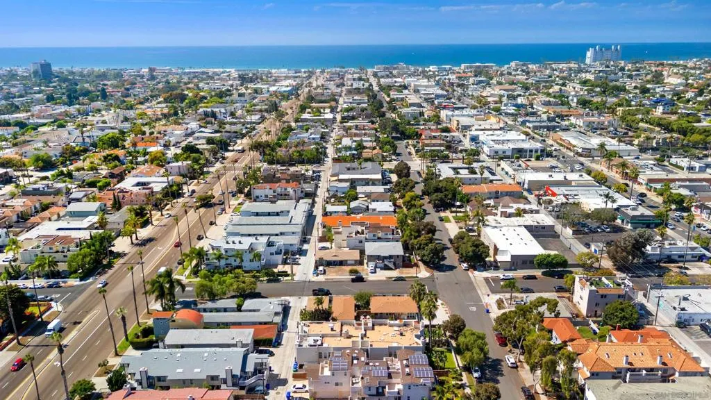 San Diego, California 92109, United States, 3 Bedrooms Bedrooms, ,3 BathroomsBathrooms,Residential,Active,216445