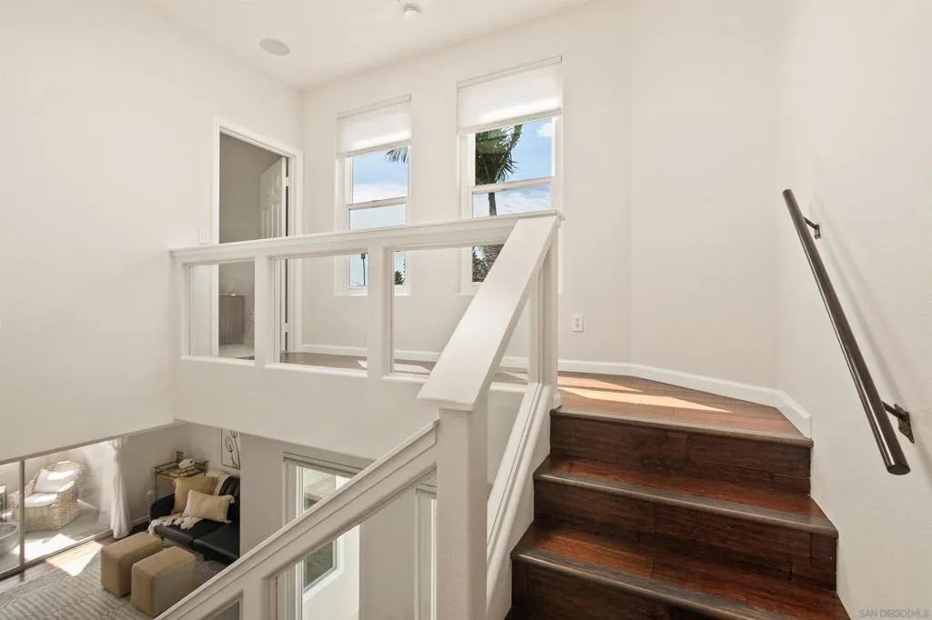 San Diego, California 92109, United States, 3 Bedrooms Bedrooms, ,3 BathroomsBathrooms,Residential,Active,216445