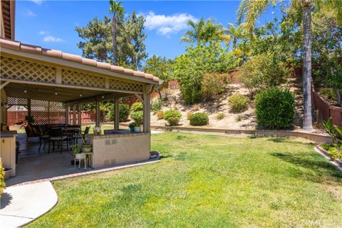 Tiny photo for 42904 Via Alhama, Temecula, CA 92592 (MLS # SW26198287)