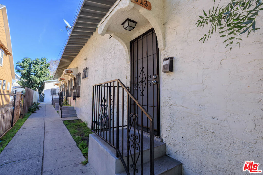313 E 36th Street