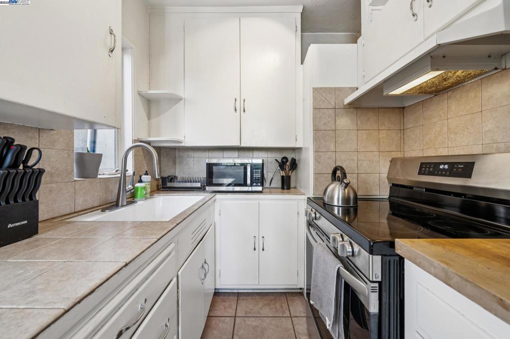 UPPER ROCKRIDGE - Residential Income