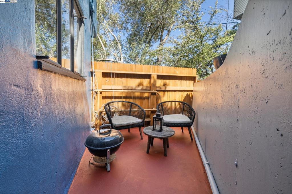 UPPER ROCKRIDGE - Residential Income