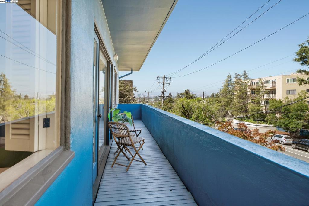 UPPER ROCKRIDGE - Residential Income