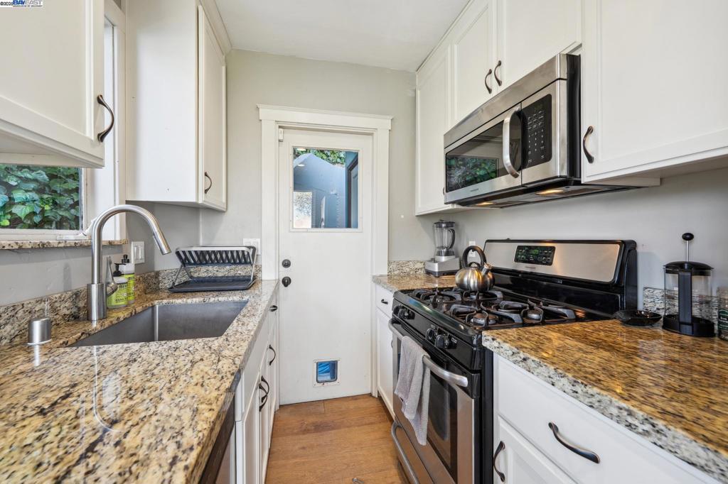 UPPER ROCKRIDGE - Residential Income