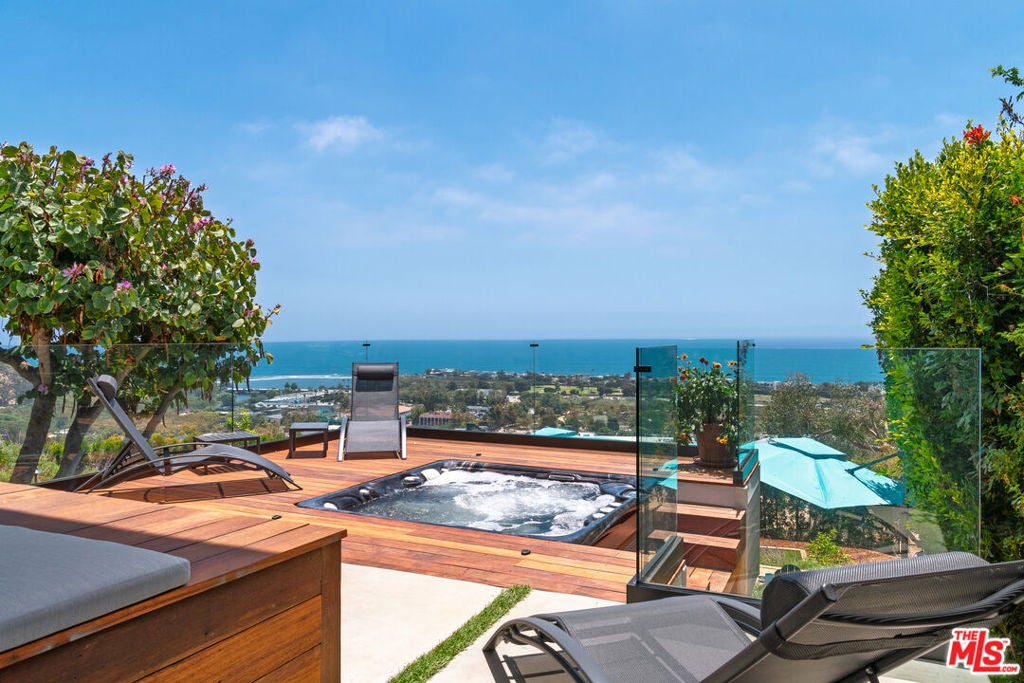 23706 Harbor Vista Drive