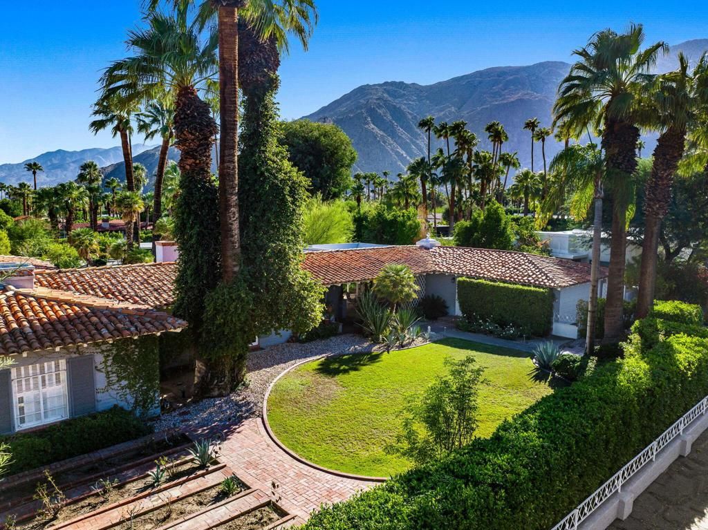 Photo of 365 Camino Norte, Palm Springs, CA 92262 (MLS # 219136415PS)