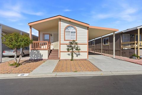 Photo of 2600 Senter Road, San Jose, CA 95111 (MLS # ML82038169)