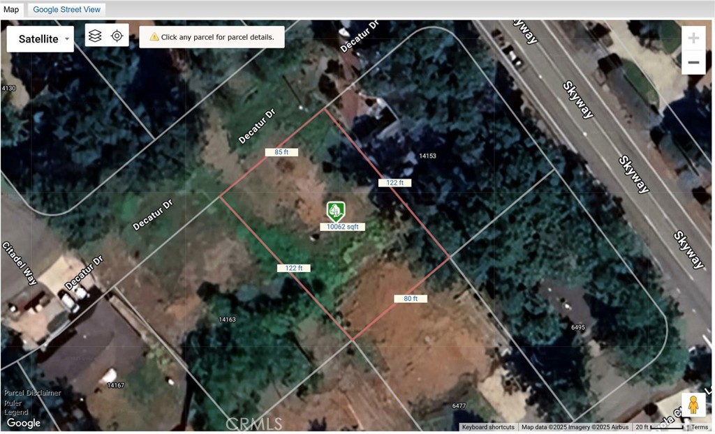 Main image without alt text