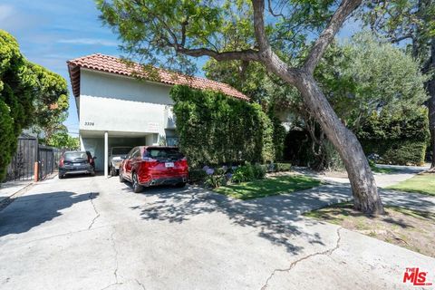 Photo of 3338 Mentone Avenue, Los Angeles, CA 90034 (MLS # 26846665)