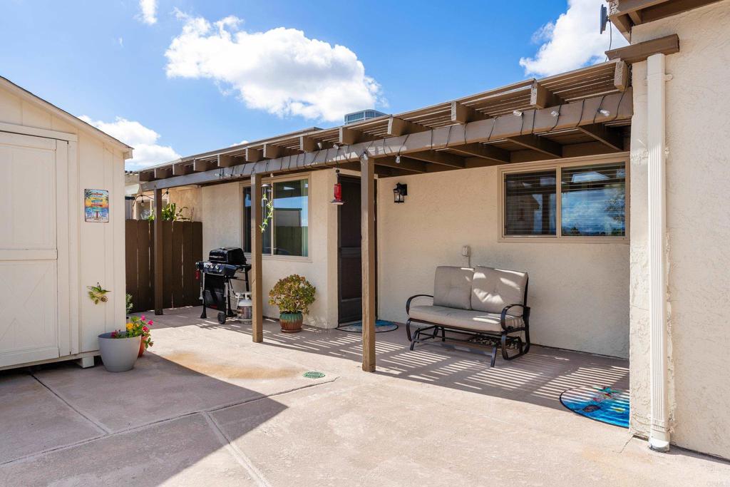 Peacock Hills (583) - Residential