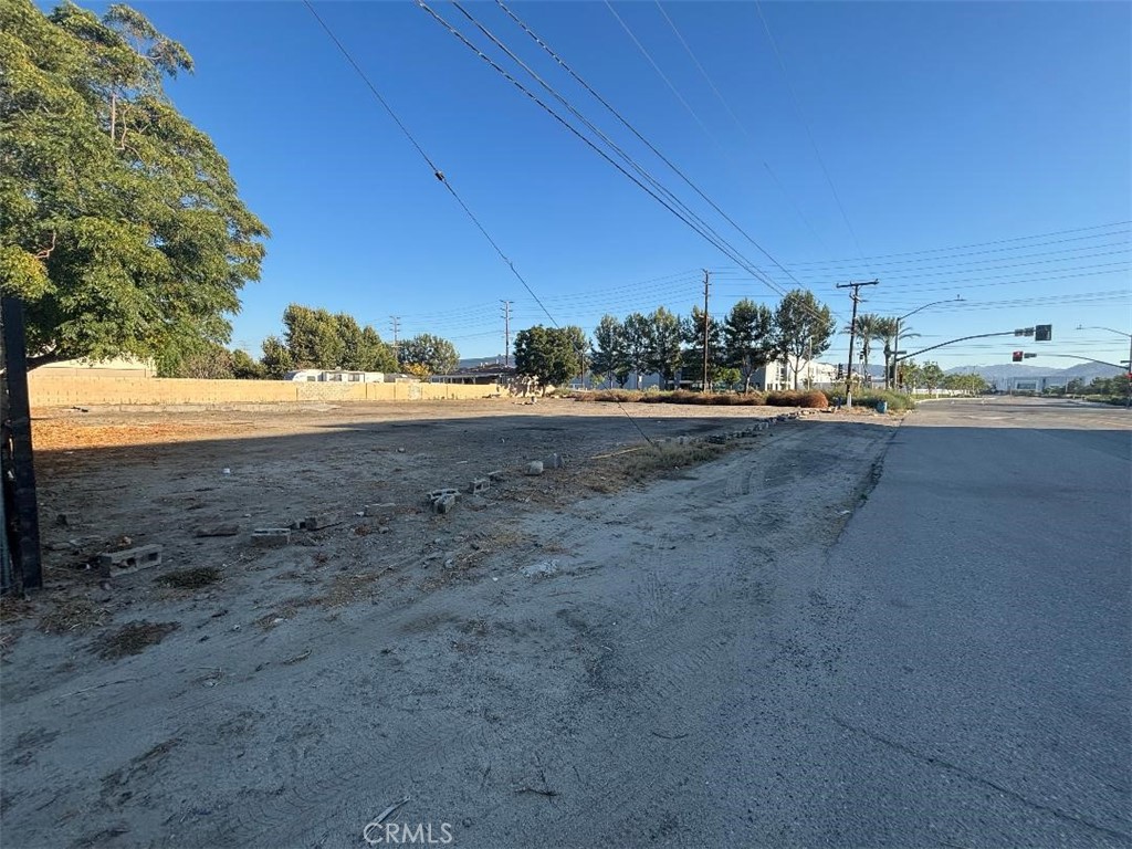 781 S Valley View Avenue