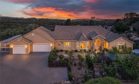 Photo of 31364 Quartz Mountain Road, Coarsegold, CA 93614 (MLS # FR25189339)