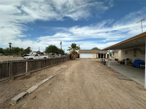 Photo of 87 Niland Avenue, Niland, CA 92257 (MLS # FR26191841)