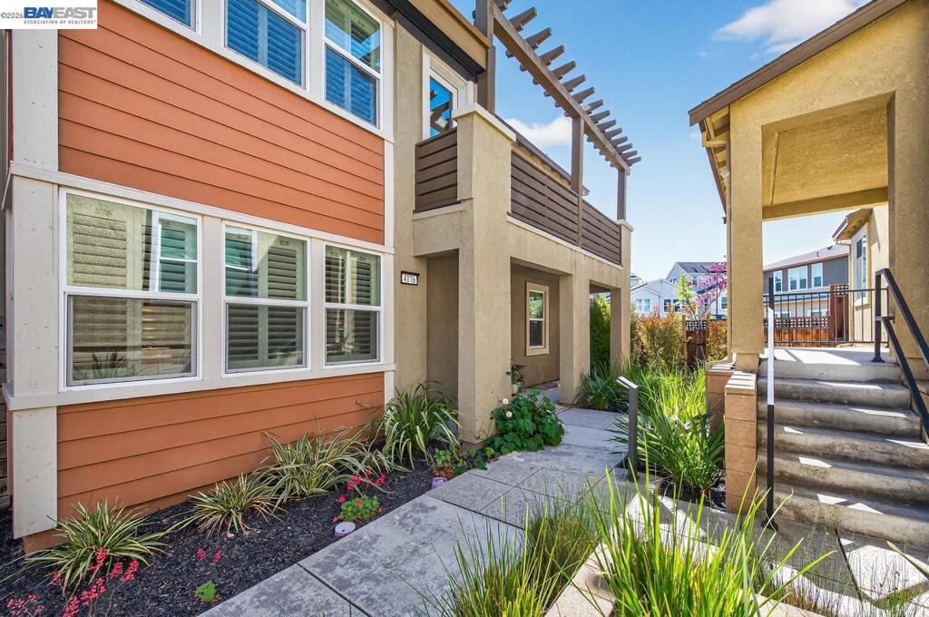 4176 Healdsburg Way