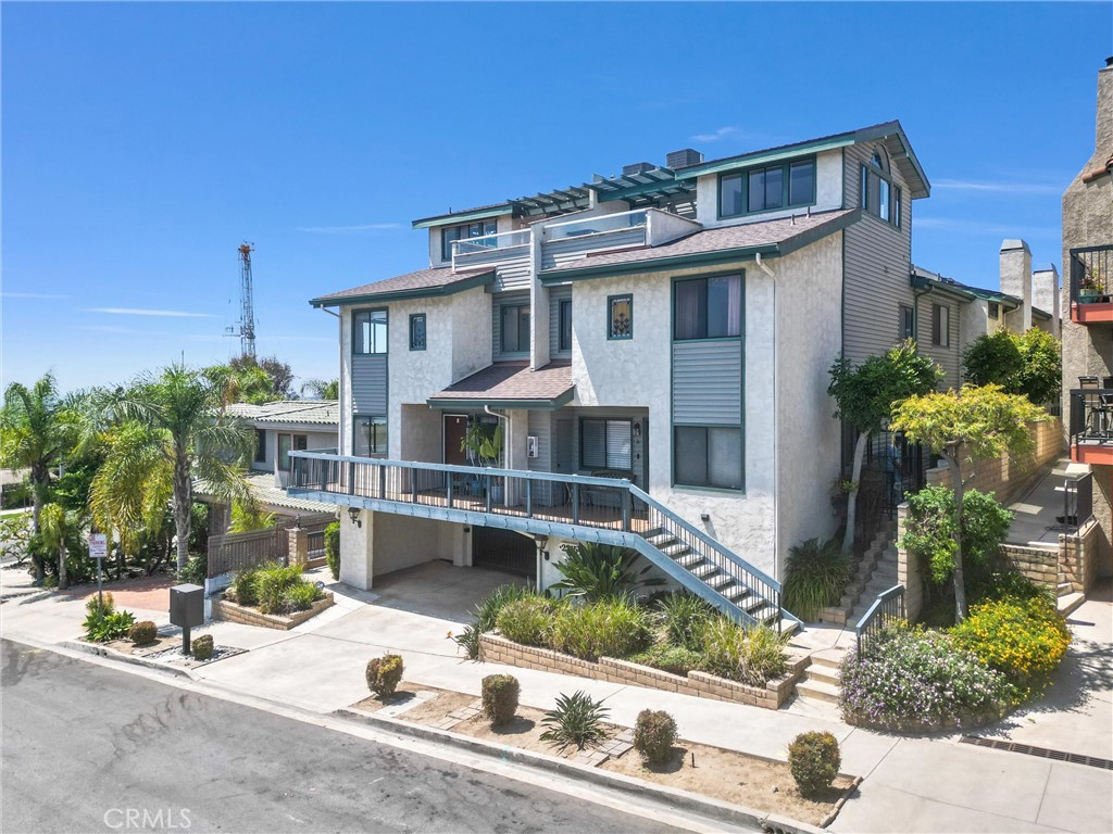 2215 Molino Avenue B