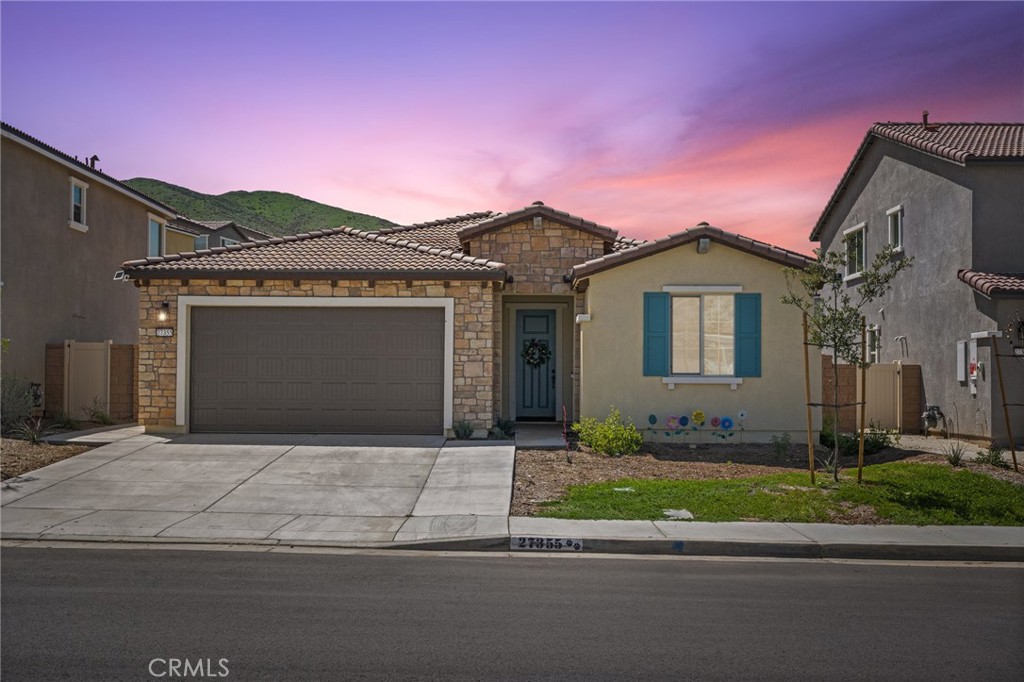 27355 Golden Nugget Street
