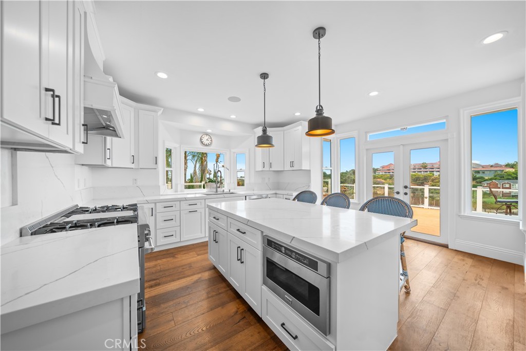 25252 Manzanita Drive