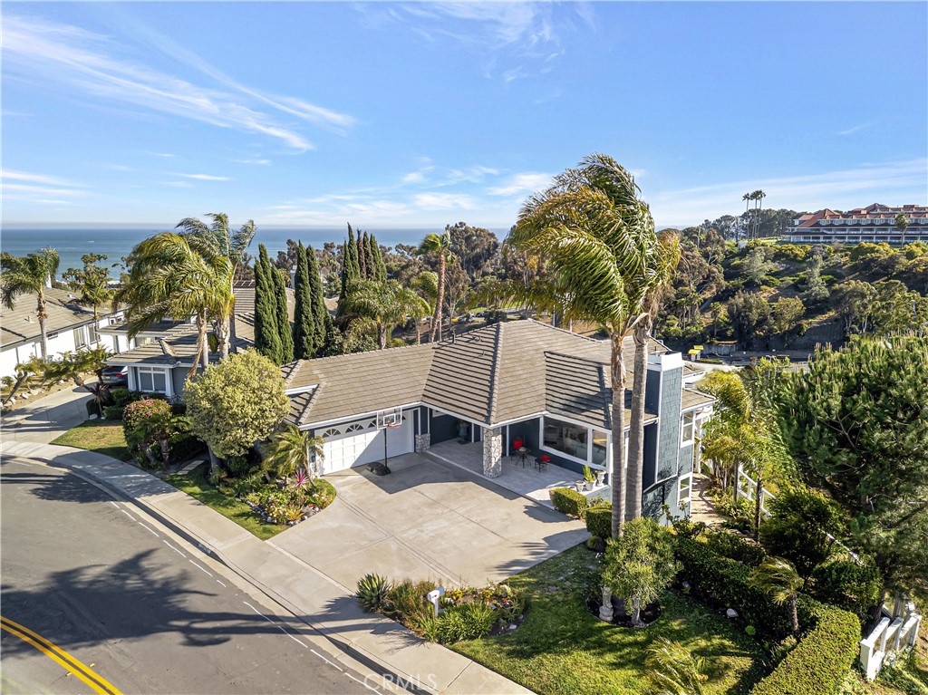25252 Manzanita Drive