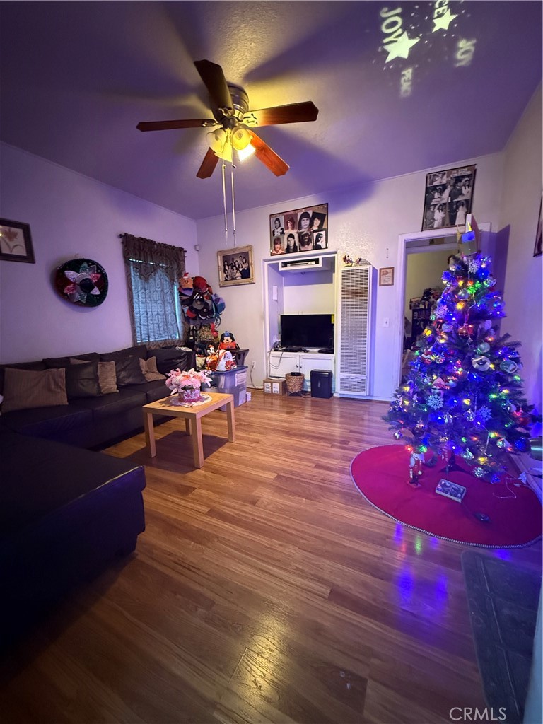 407 N Philadelphia Street