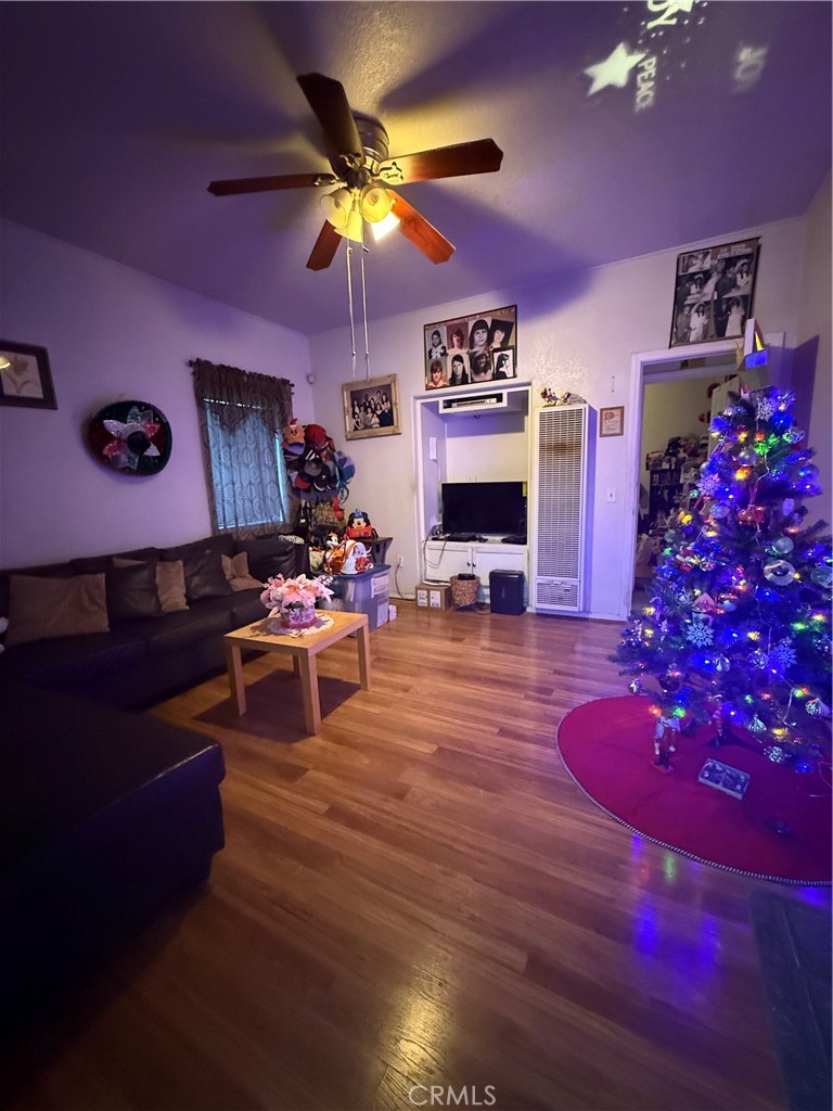 407 N Philadelphia Street