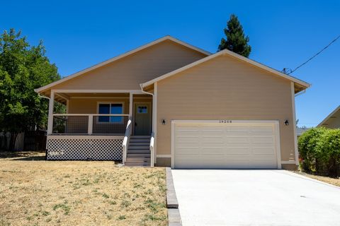 Photo of 19208 Stonegate Road, Hidden Valley Lake, CA 95467 (MLS # LC25157936)