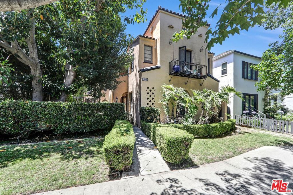 1143 Cardiff Avenue