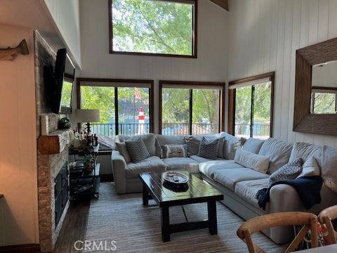 27821 Peninsula Dr. #414 Lake Arrowhead CA 92352