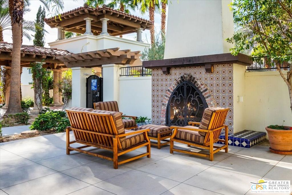 Legacy Villas - Residential