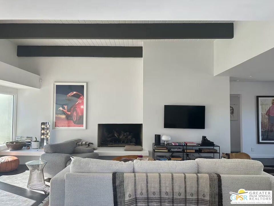 2055 S Palm Canyon Drive
