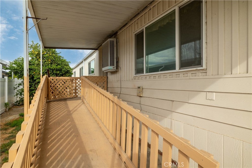 3825 Crestmore 406