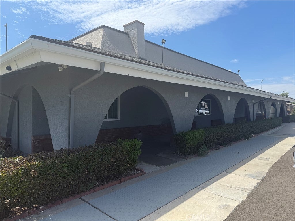 3825 Crestmore 406