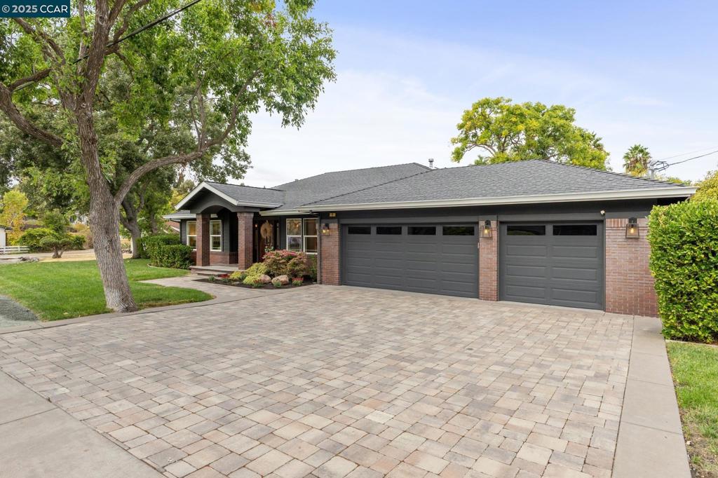 RANCHO SAN RAMON - Residential